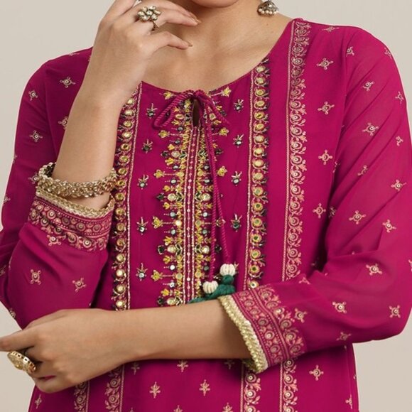 Shivansh Creations Pink Embroidered Kurta Palazzo Dupatta Set–3 Pcs Ethnic Set - Picture 4 of 9